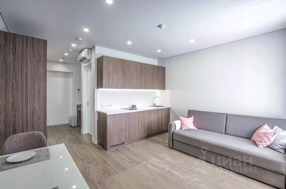 Студия Воронежская область, Воронеж ул. 9 Января, 68/2к3 (27.0 м) - Фото 1