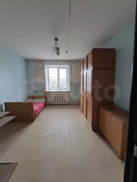 Комната 14,5 м в 8-к., 2/2 эт. - Фото 0