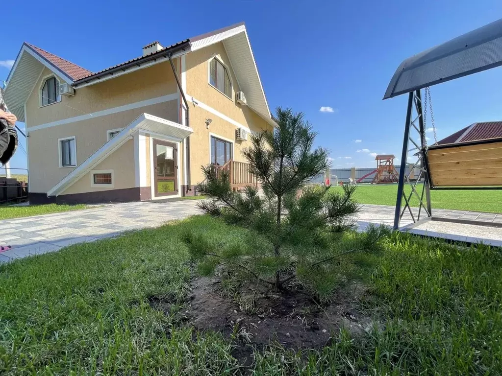 Дом в Башкортостан, Туймазинский район, Николаевский сельсовет, с. ... - Фото 1