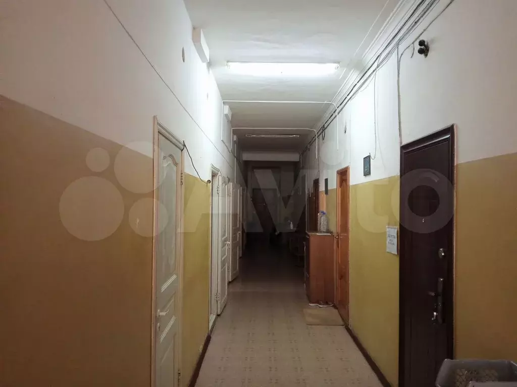 Комната 14,8 м в 8-к., 3/5 эт. - Фото 1