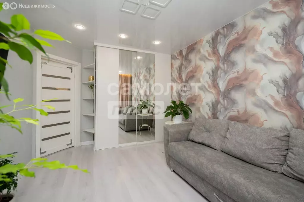 2-комнатная квартира: Иркутск, улица Баррикад, 54К (44 м) - Фото 1