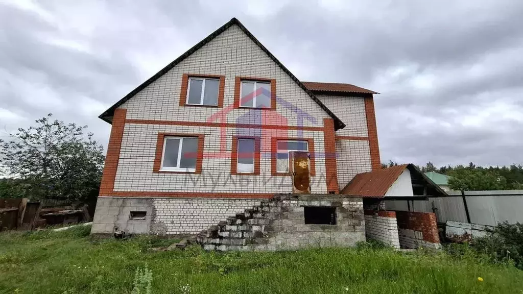 Коттедж в Белгородская область, Старооскольский городской округ, с. ... - Фото 1