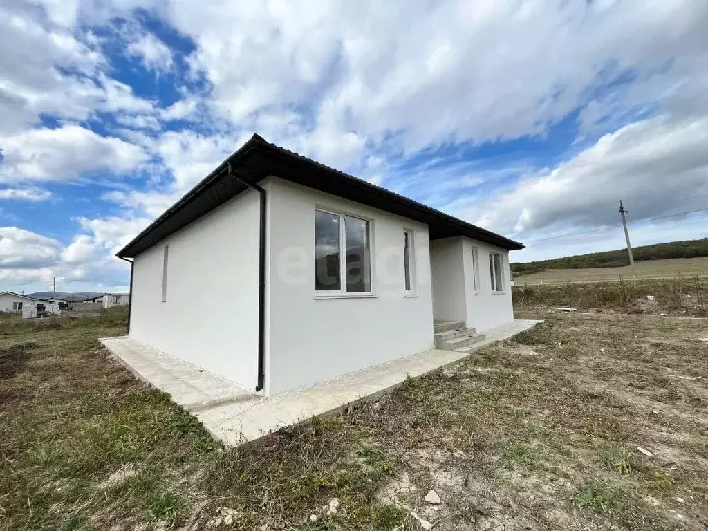 Дом в Крым, Симферопольский район, Добровское с/пос, с. Перевальное, ... - Фото 2