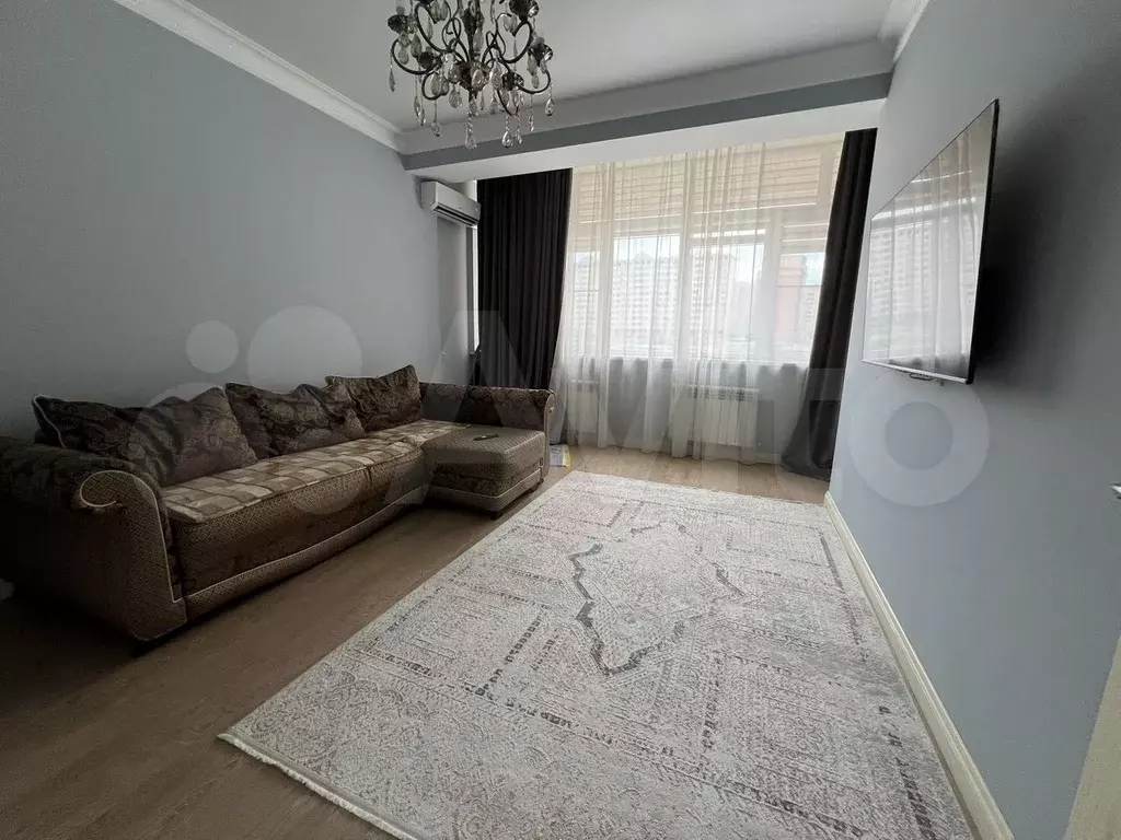 2-к. квартира, 75 м, 1/6 эт. - Фото 0