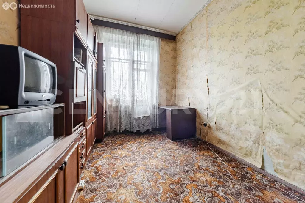 1к в 12-комнатной квартире (17 м) - Фото 0