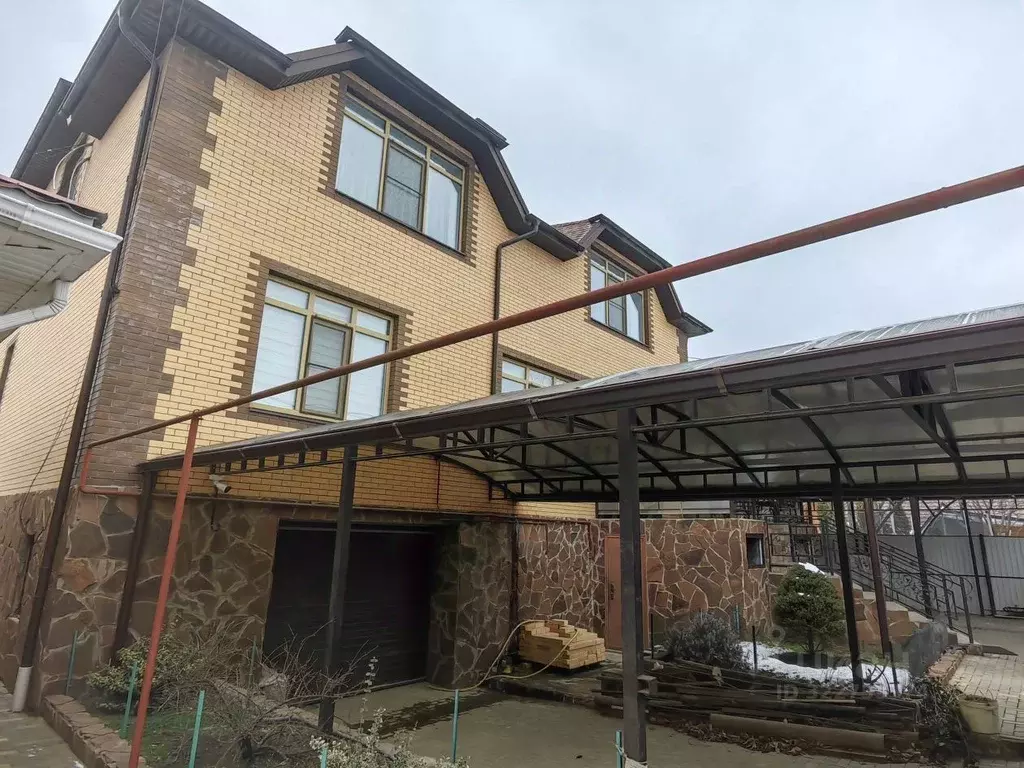 Дом в Краснодарский край, Краснодар Горхутор мкр, ул. Званая (412 м) - Фото 2