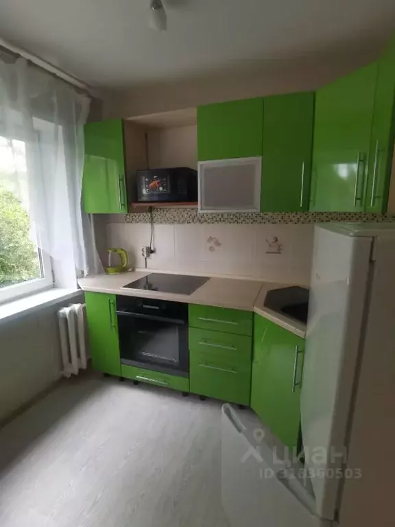 2-к кв. Иркутская область, Иркутск бул. Постышева, 4 (45.0 м) - Фото 0