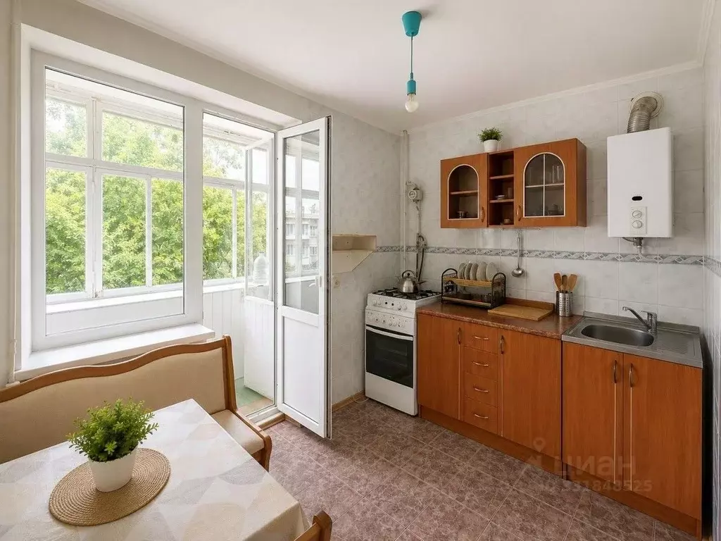 2-к кв. Крым, Феодосия ш. Симферопольское, 39В (55.0 м) - Фото 1