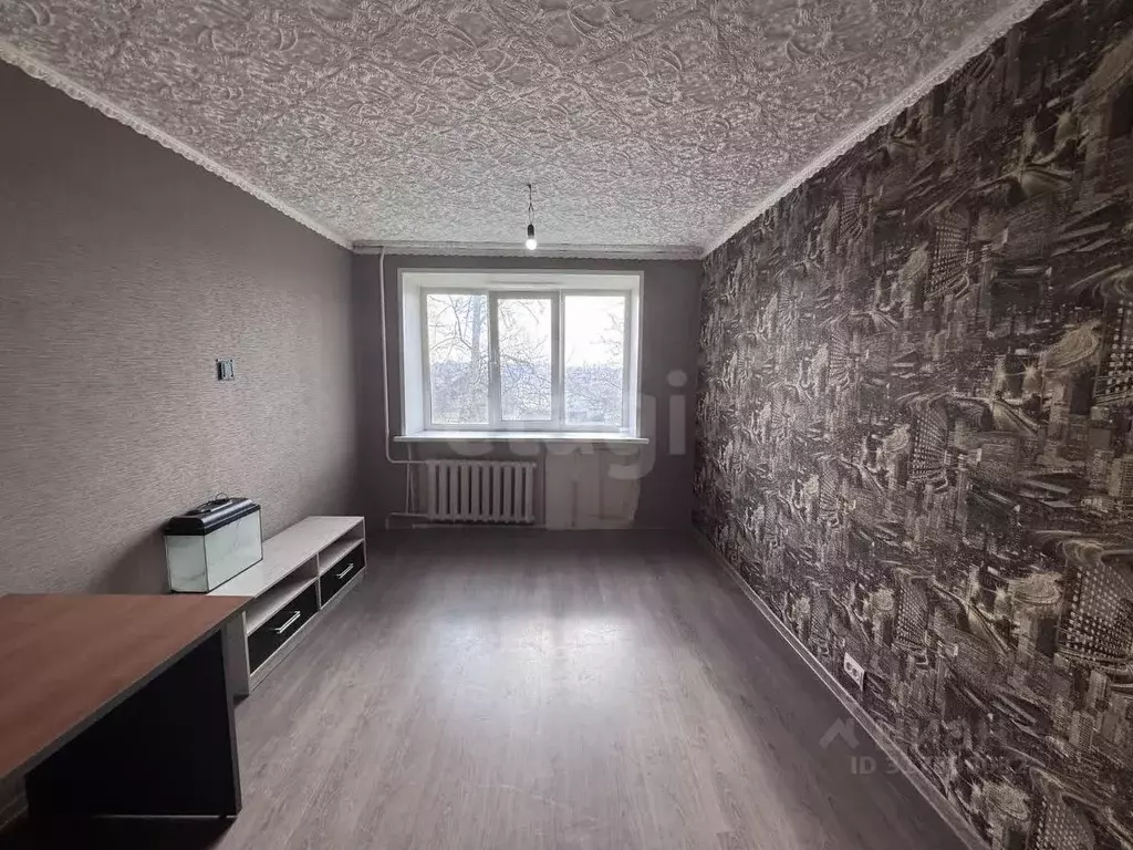 2-к кв. Смоленская область, Вязьма Кронштадтская ул., 37А (36.6 м) - Фото 1