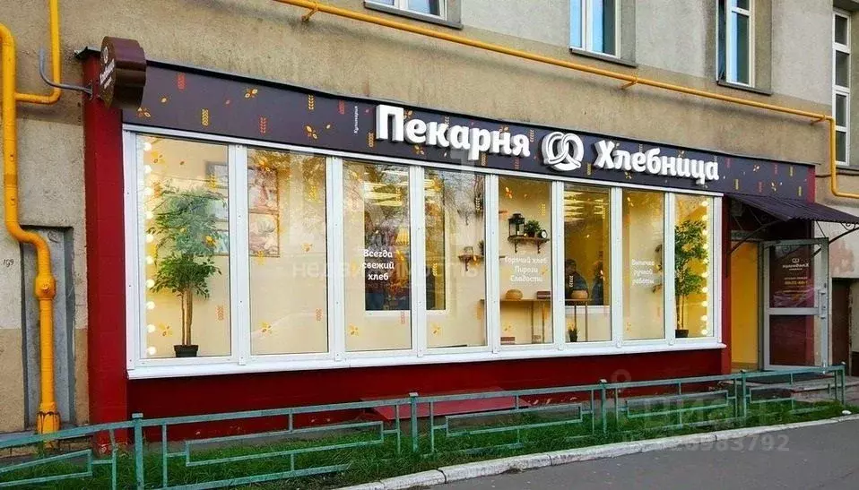 Торговая площадь в Челябинская область, Челябинск ул. Комарова, 129 ... - Фото 1