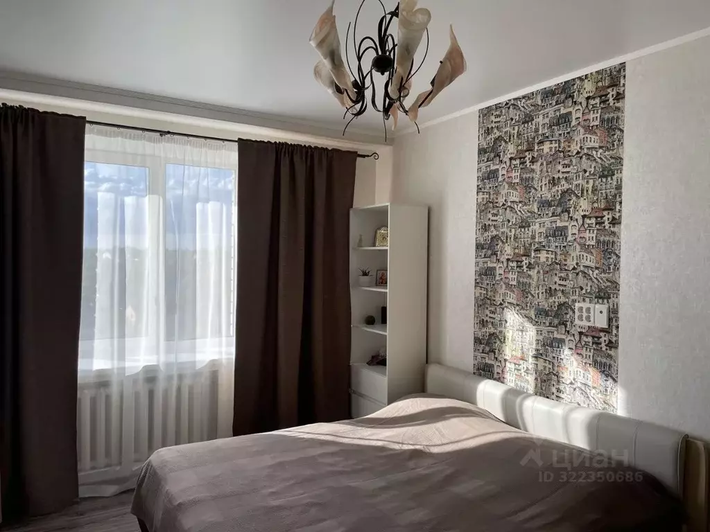 3-к кв. Брянская область, Брянск ул. Ромашина, 58к1 (97.0 м) - Фото 1