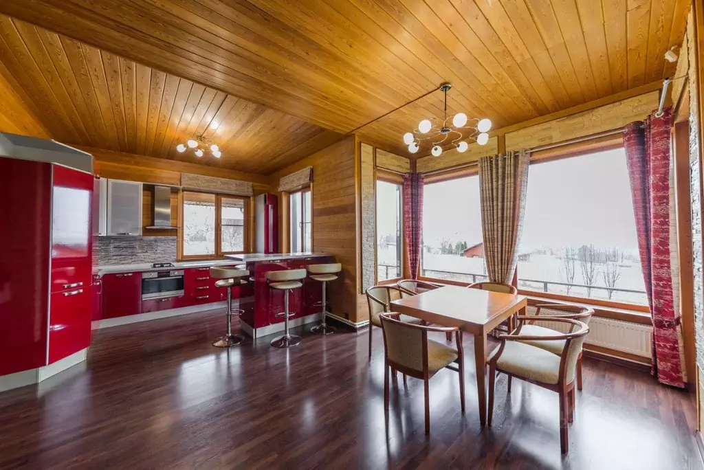 Коттедж в Московская область, Серпухов городской округ, д. Тульчино, ... - Фото 1