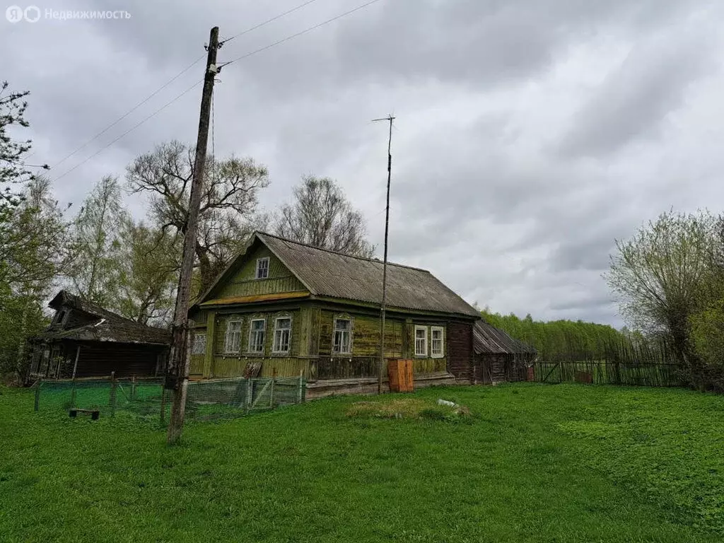 Дом в Тверская область, Старицкий муниципальный округ, деревня Мошино ... - Фото 1