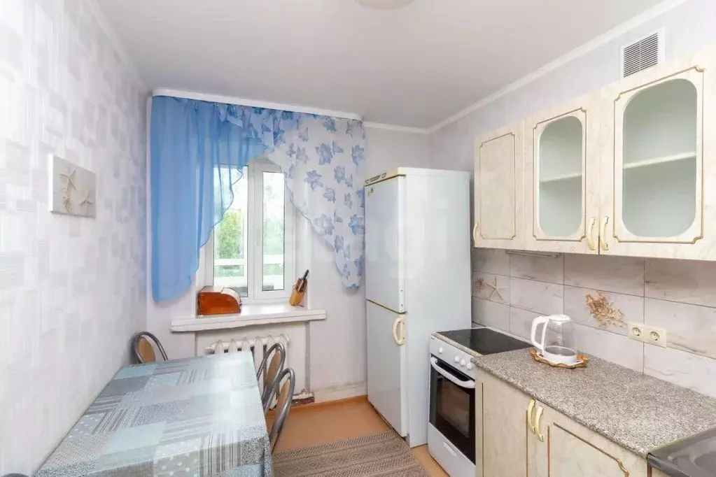 3-к кв. Тюменская область, Тюмень ул. Спорта, 93 (59.7 м) - Фото 1