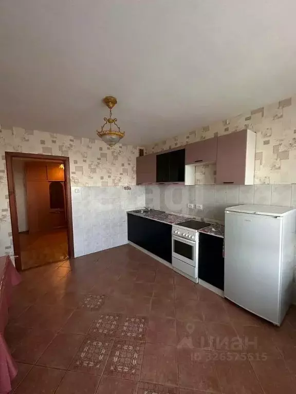 2-к кв. Тюменская область, Тюмень Новосибирская ул., 131 (65.0 м) - Фото 1