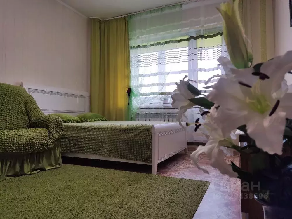 1-к кв. Омская область, Омск просп. Комарова, 27/5 (39.0 м) - Фото 1