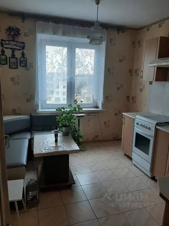 3-к кв. Челябинская область, Чебаркуль ул. Каширина, 37 (65.1 м) - Фото 0