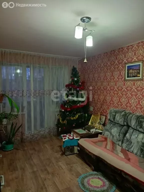4-комнатная квартира: Златоуст, улица Пугачёва, 2 (60.1 м) - Фото 1