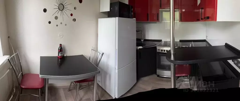 2-к кв. Ханты-Мансийский АО, Нефтеюганск 8а мкр, 26 (47.0 м) - Фото 1