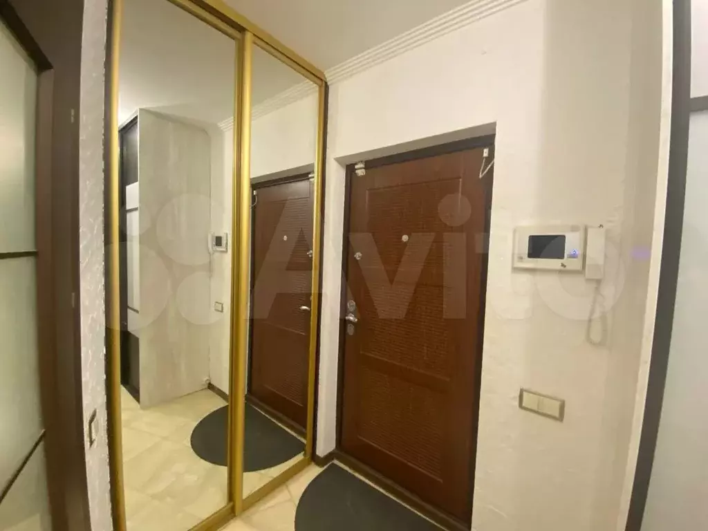Комната 17 м в 3-к., 8/9 эт. - Фото 1