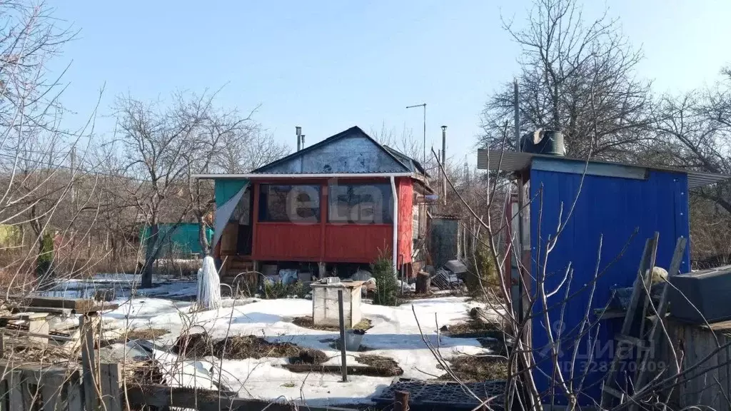 Дом в Воронежская область, Семилукское с/пос, Ветеран СДТ 5-я линия, ... - Фото 1