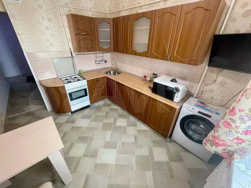 1-к. квартира, 40 м, 6/9 эт. - Фото 0