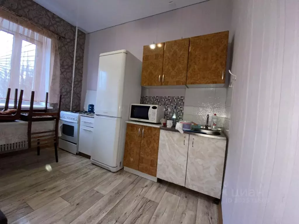 2-к кв. Оренбургская область, Орск Краснодонская ул., 17 (42.0 м) - Фото 1