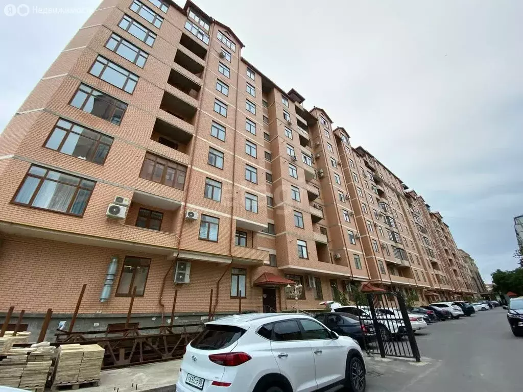 3-комнатная квартира: Каспийск, улица М. Халилова, 22А (145 м) - Фото 2