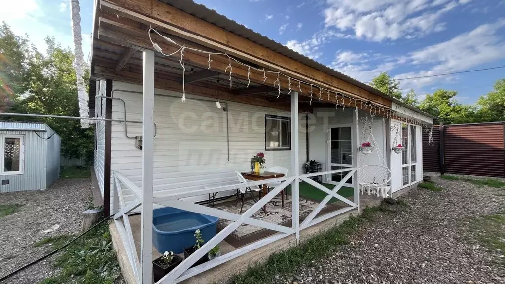 Дом в Оренбургская область, пос. Саракташ ул. Калинина, 1А (62 м) - Фото 1