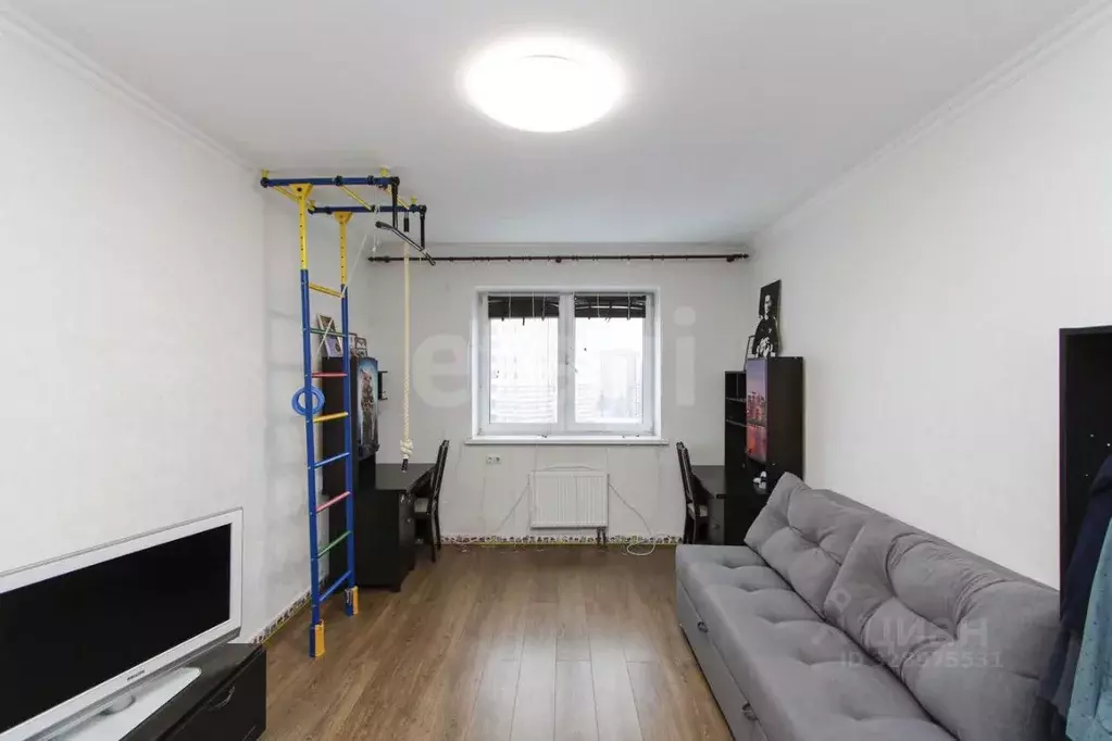 2-к кв. Тюменская область, Тюмень Ямская ул., 86 (73.0 м) - Фото 1