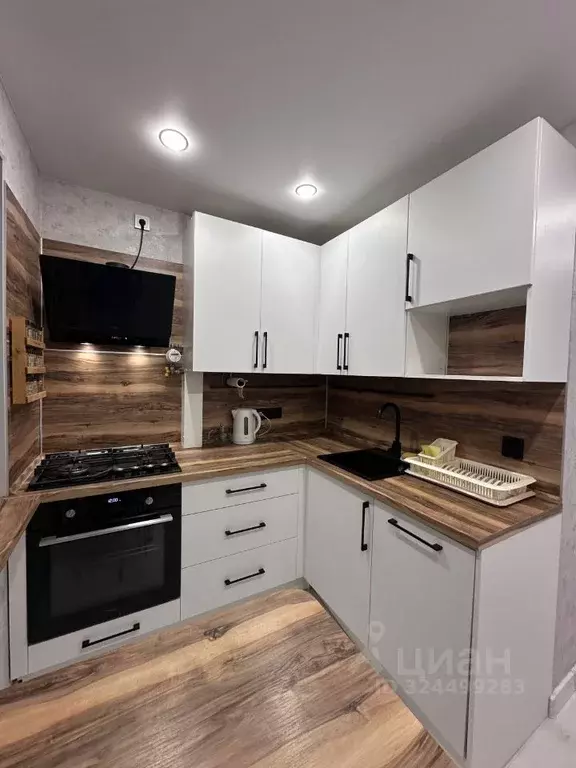 1-к кв. Татарстан, Казань Краснококшайская ул., 170 (32.1 м) - Фото 2