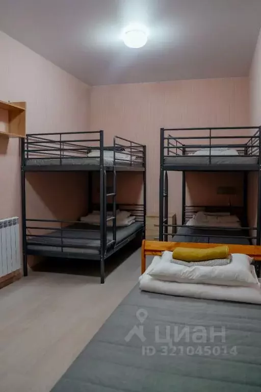 2-к кв. Тверская область, Ржев ул. Челюскинцев, 23 (90.0 м) - Фото 0