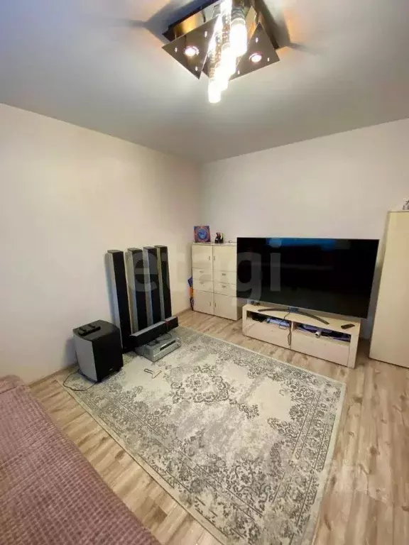 2-к кв. Тверская область, Тверь ул. Луначарского, 32к1 (69.3 м) - Фото 0