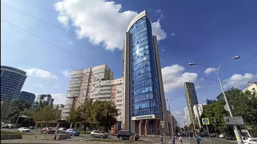 Офис в Свердловская область, Екатеринбург ул. Хохрякова, 74 (168 м) - Фото 0