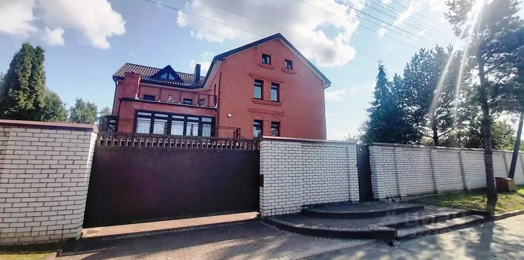 Дом в Брянская область, Брянск Сургутский пер., 4 (571 м) - Фото 2