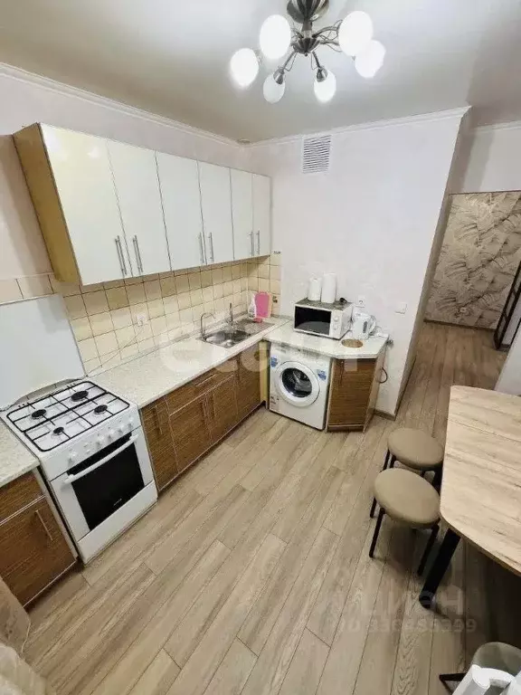 1-к кв. Татарстан, Казань ул. Фатыха Амирхана, 13 (40.0 м) - Фото 1