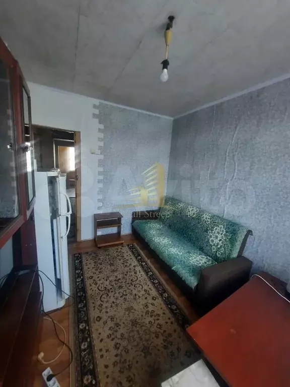 Комната 9 м в 4-к., 9/9 эт. - Фото 0