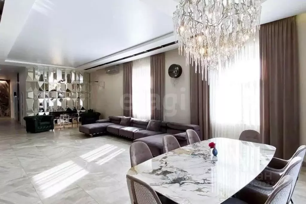 Дом в Омская область, Омск ул. Новоатаманская, 9 (230 м) - Фото 0