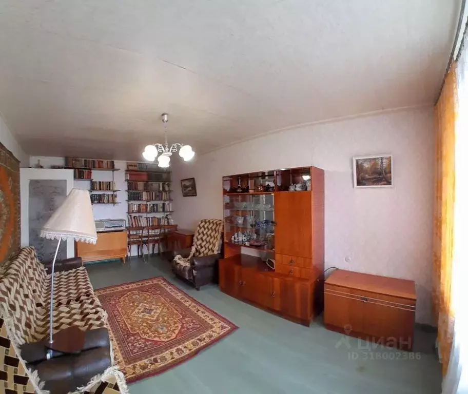 2-к кв. Волгоградская область, Волжский 39-й кв-л, ул. Сталинградская, ... - Фото 0