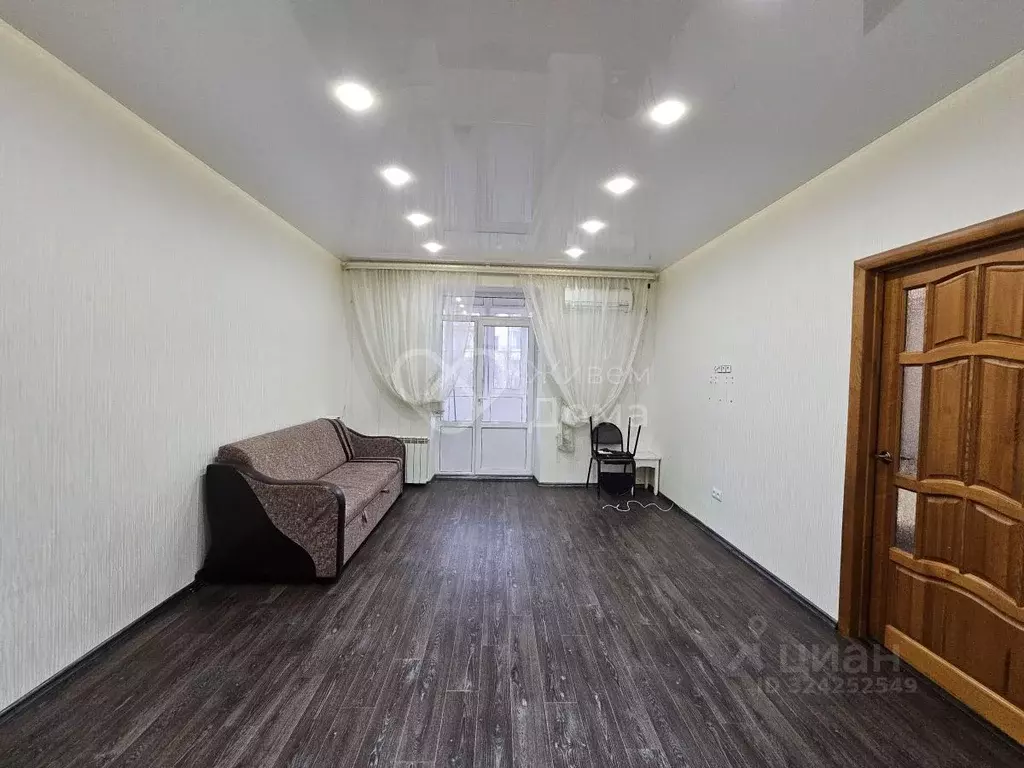 2-к кв. Волгоградская область, Волгоград просп. Канатчиков, 5 (55.0 м) - Фото 1