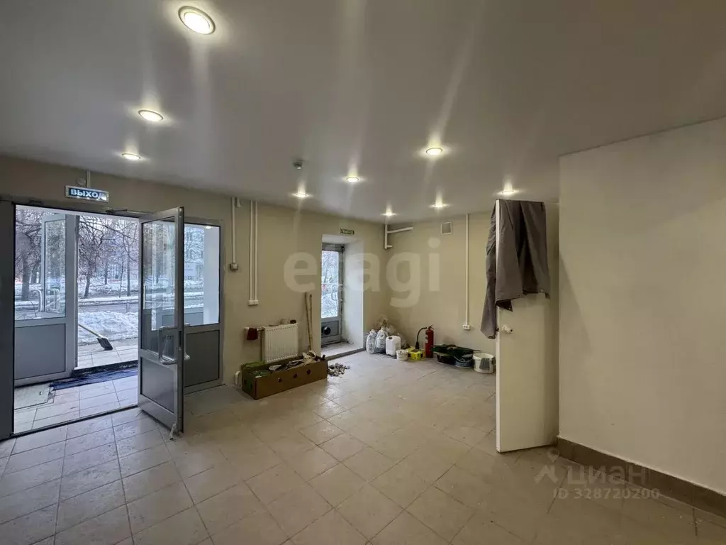 Торговая площадь в Татарстан, Казань Волгоградская ул., 12 (31 м) - Фото 1