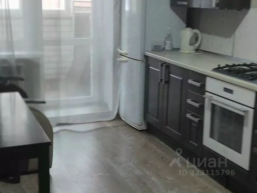 1-к кв. Смоленская область, Смоленск Краснинское ш., 18 (47.0 м) - Фото 0