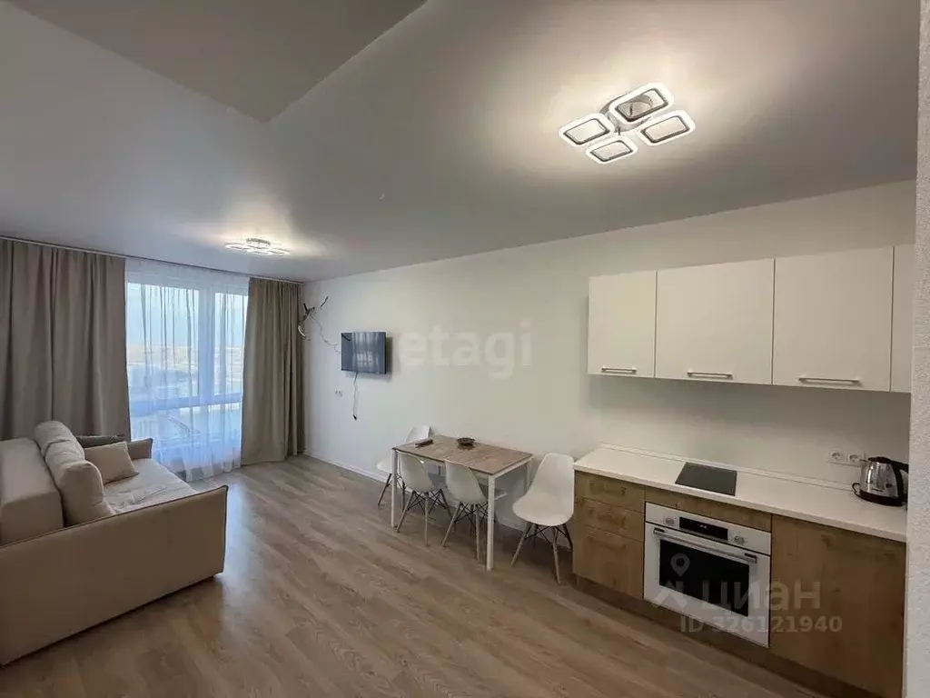 3-к кв. Тюменская область, Тюмень ул. Юрия Рогачева, 9к2 (75.0 м) - Фото 1