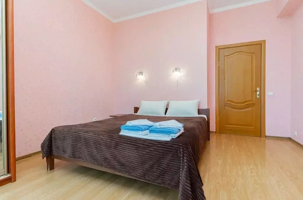 Комната Крым, Ялта ул. Имени Умера Акмоллы Адаманова, 36 - Фото 2