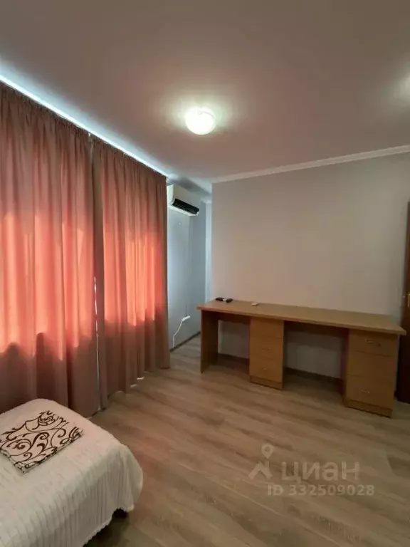 3-к кв. Крым, Симферополь ул. Екатерининская, 32А (90.0 м) - Фото 1