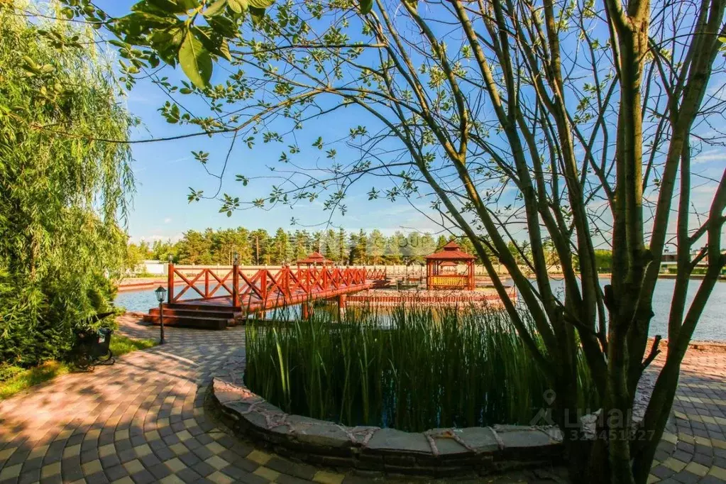 Участок в Московская область, Красногорск городской округ, д. ... - Фото 1