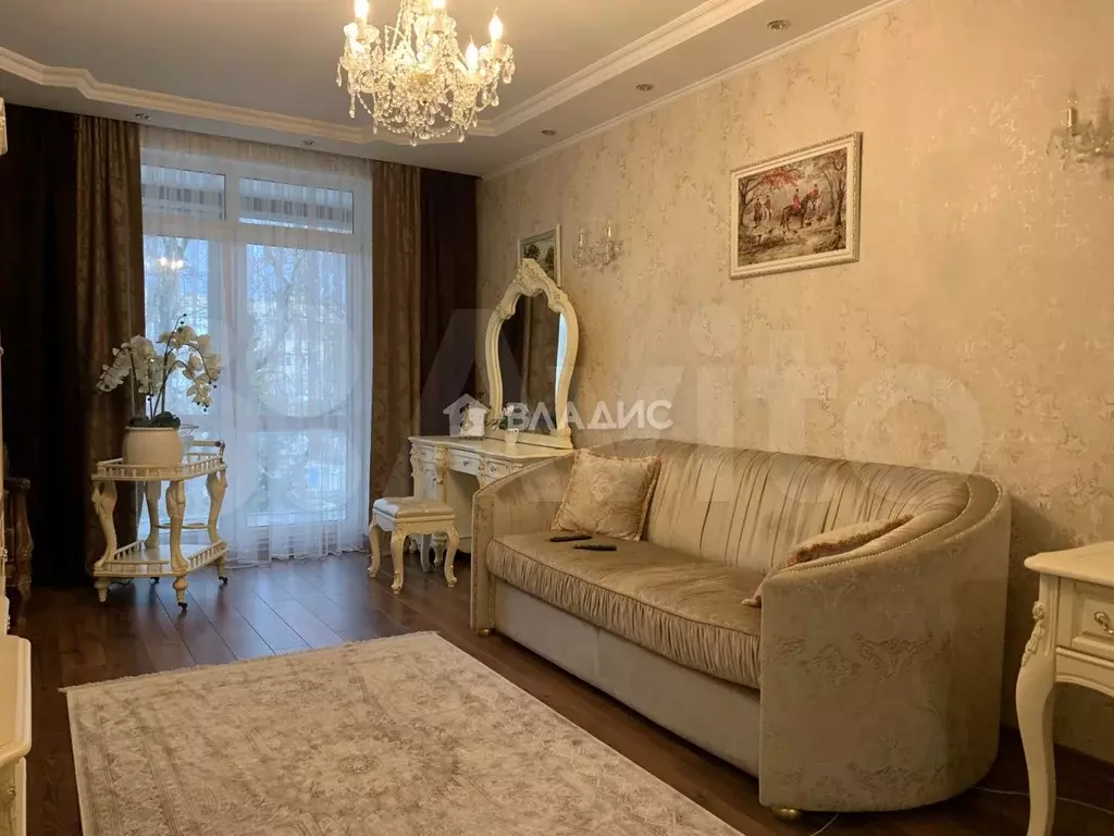 1-к. квартира, 60 м, 5/7 эт. - Фото 0