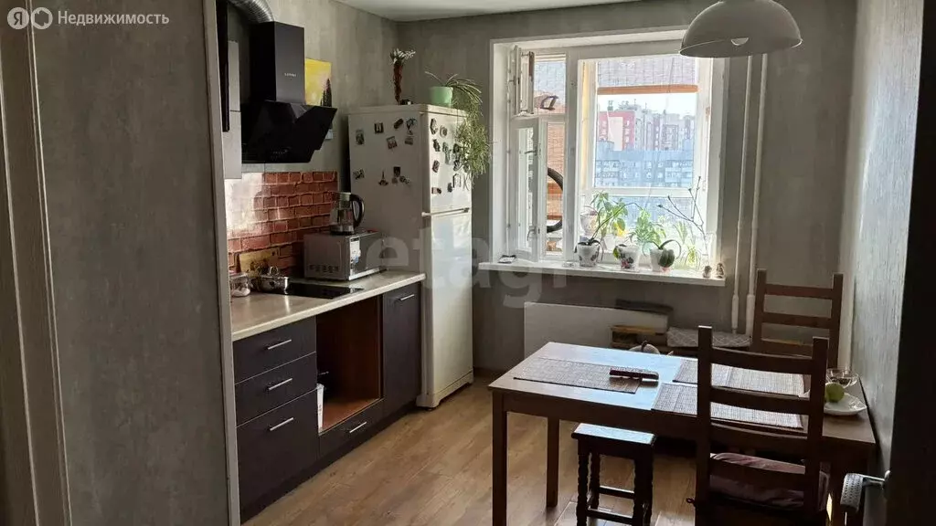 1-комнатная квартира: Тюмень, улица Ю.-Р.Г. Эрвье, 14к1 (39.6 м) - Фото 2