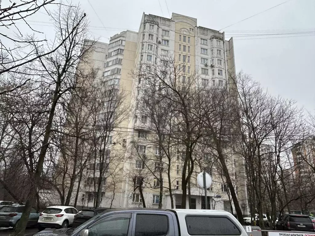 Продается 3-комнатная квартира - Фото 1
