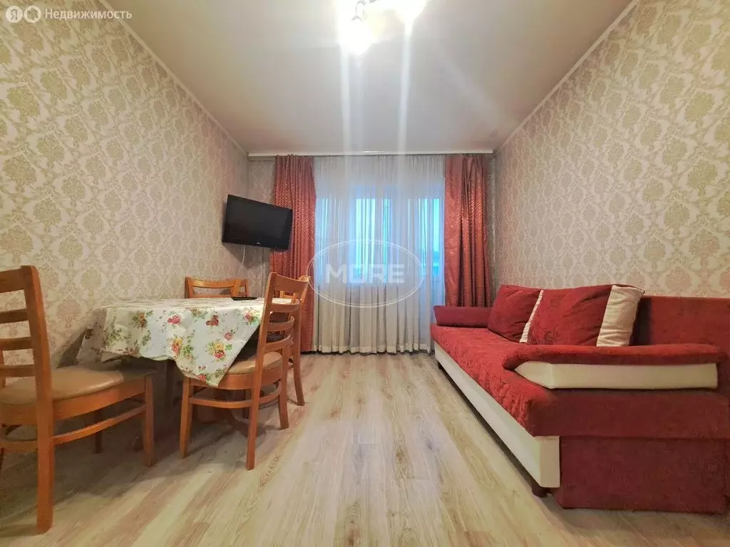 2-комнатная квартира: Калининград, Ленинский проспект, 84 (45 м) - Фото 1